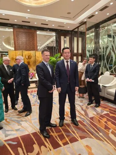 British Mayoral Delegation Visits Shenzhen to Strengthen UK-China Business Ties