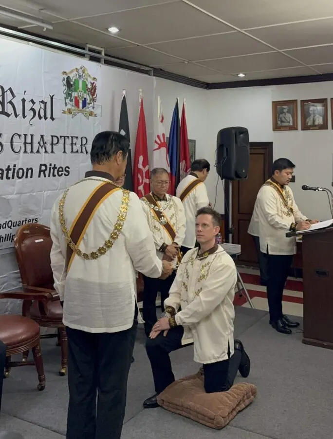 Mark Clayton Honoured with Knighthood by the Order of the Knights of Rizal