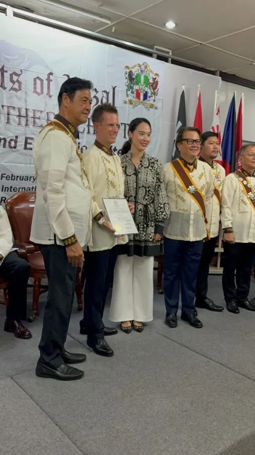 Mark Clayton Honoured with Knighthood by the Order of the Knights of Rizal